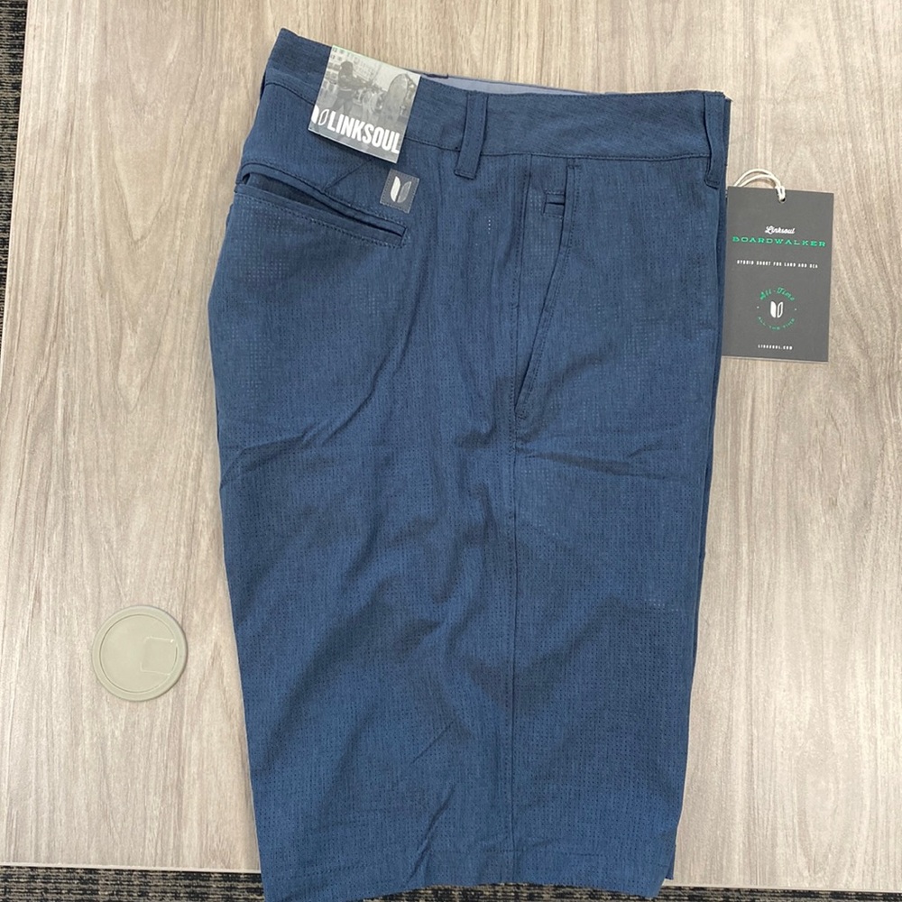 Link Soul Men’s golf shorts.